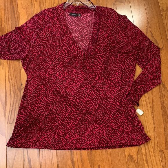 Apt 9 Size 2X wrap long sleeve top NWT - Picture 6 of 9